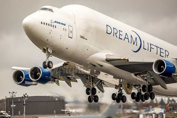 Boeing 747-400 "Dreamlifter " Large Cargo Freighter (LCF)