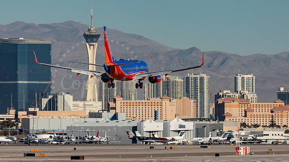 Southwest Airlines 737-900 on approach at McCarren Airport, Las Vegas, Nevada
